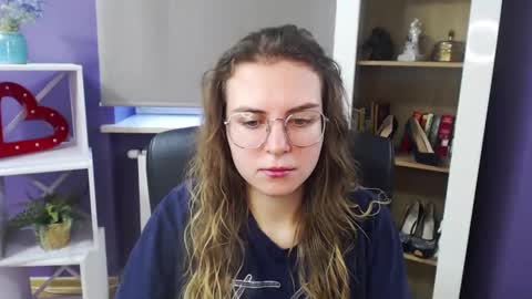 Z O E Y online show from January 31, 2025, 9:27 am