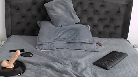 Mira online show from March 11, 2025, 1:01 pm