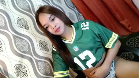 sweetyluna online show from December 21, 2024, 7:49 pm