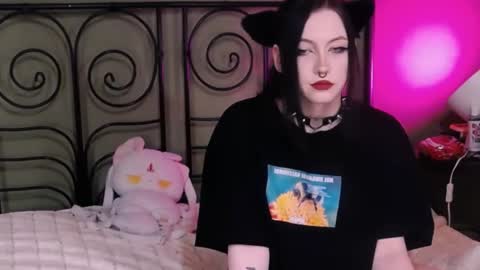 blacky_tea online show from November 2, 2025, 9:22 am