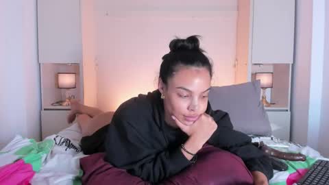 GRACE online show from October 15, 2025, 4:29 pm