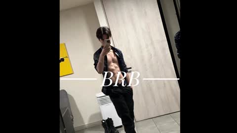 Snapshot of blakeshatter chatting on January 11, 2025, 9:15 pm blakeshatter online show from January 11, 2025, 9:15 pm