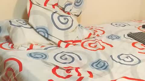 Snapshot of blakeshatter chatting on February 27, 2025, 10:09 pm blakeshatter online show from February 27, 2025, 10:09 pm