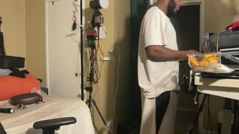 Blackjag00 online show from October 28, 2025, 6:06 am