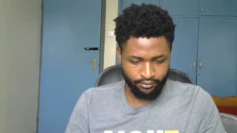 blakmoufaka online show from October 6, 2025, 5:27 am