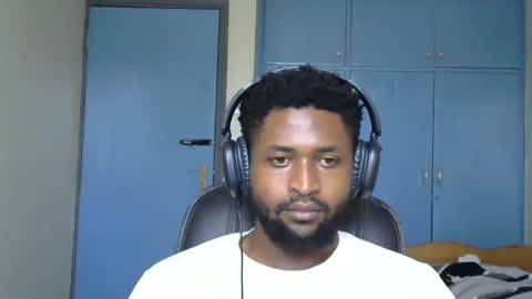 blakmoufaka online show from October 20, 2025, 6:14 am