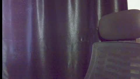 nikky00 online show from May 19, 2026, 9:04 am