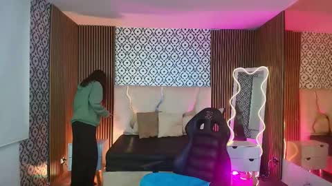 blaze_tay1 online show from January 13, 2026, 3:01 am