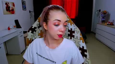 Nicole online show from February 8, 2025, 9:56 am