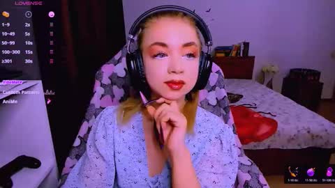 Nicole online show from November 27, 2025, 4:47 am