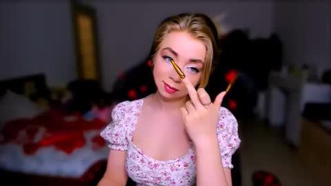 Nicole online show from March 2, 2026, 5:08 am