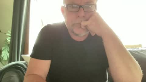 BlIdoL online show from June 10, 2026, 5:50 am