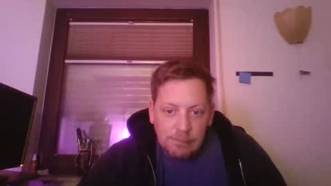 blonde32m online show from November 16, 2025, 4:34 pm