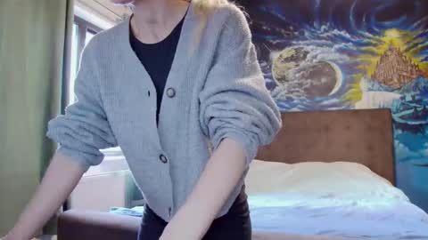 blonde4pasion online show from March 28, 2026, 2:05 pm