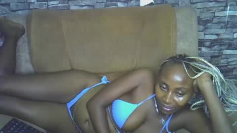 blonde_creamy online show from March 20, 2026, 10:47 pm