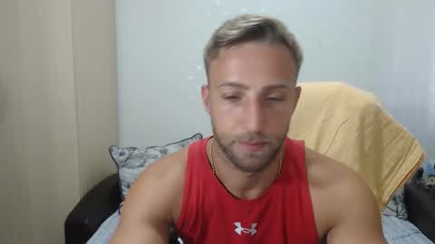 Snapshot of blondeagle chatting on September 14, 2025, 1:32 pm Mr Blond online show from September 14, 2025, 1:32 pm