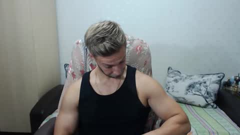 Snapshot of blondeagle chatting on October 15, 2025, 7:36 pm Mr Blond online show from October 15, 2025, 7:36 pm
