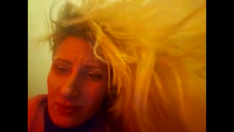 Snapshot of blondebellaaa3 chatting on January 21, 2025, 6:54 am Gia online show from January 21, 2025, 6:54 am