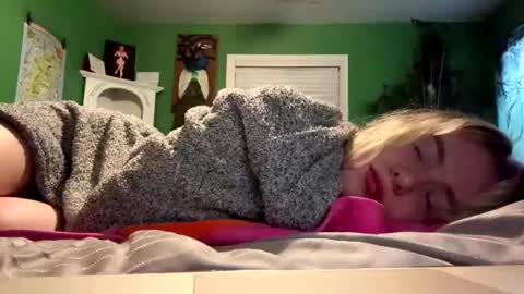 Snapshot of blondebunny999 chatting on February 6, 2026, 11:46 am blondebunny999 online show from February 6, 2026, 11:46 am