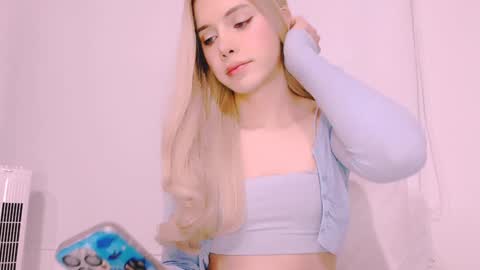 zoey  madisson 3 online show from December 30, 2024, 3:03 am