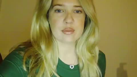 blondie6767 online show from October 18, 2025, 11:11 am