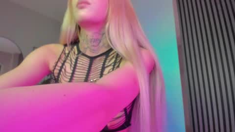 blondie_muller online show from February 17, 2025, 4:59 pm