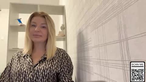 Snapshot of blondie_xoxoxo chatting on October 14, 2025, 6:58 am blondie_xoxoxo online show from October 14, 2025, 6:58 am