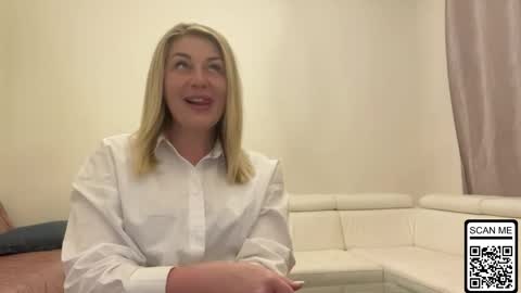 blondie_xoxoxo online show from May 12, 2026, 10:51 pm