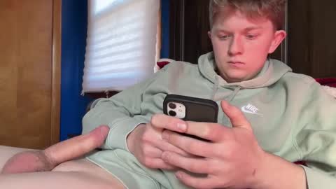 Snapshot of blondiedicks1 chatting on January 16, 2026, 4:55 pm blondiedicks1 online show from January 16, 2026, 4:55 pm