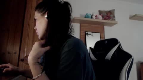 blondyelena online show from February 9, 2026, 7:23 am