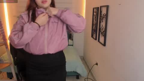 Snapshot of bloom_winxx chatting on February 24, 2026, 3:04 am bloom_winxx online show from February 24, 2026, 3:04 am