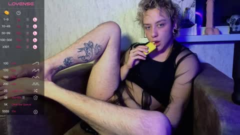 blooming_soul online show from February 4, 2025, 9:20 pm