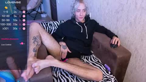 blooming_soul online show from October 11, 2025, 8:35 am