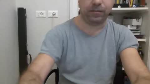 Snapshot of blop99 chatting on December 8, 2024, 5:07 am Blop online show from December 8, 2024, 5:07 am