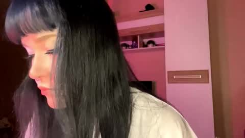 Snapshot of blossombuesing chatting on October 25, 2025, 10:12 am Mira online show from October 25, 2025, 10:12 am