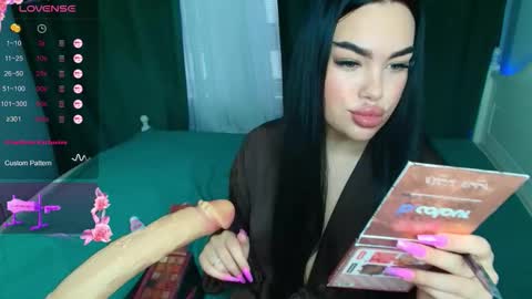 Snapshot of blowjob_queeny chatting on October 25, 2025, 7:49 am Welcome guysMy name KatePVT its Open online show from October 25, 2025, 7:49 am