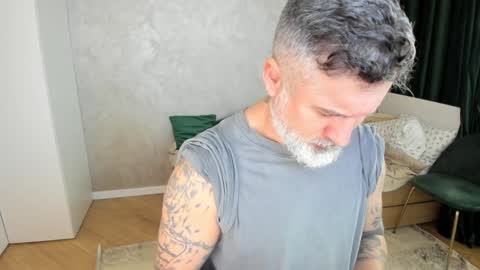 Snapshot of blowmyxxl chatting on February 8, 2025, 8:52 am Nico online show from February 8, 2025, 8:52 am