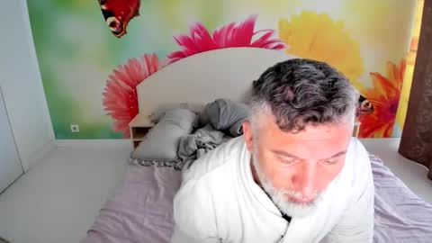 Snapshot of blowmyxxl chatting on October 9, 2025, 6:44 am Nico online show from October 9, 2025, 6:44 am