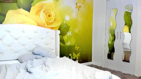 Snapshot of blowmyxxl chatting on November 5, 2025, 2:50 pm Nico online show from November 5, 2025, 2:50 pm