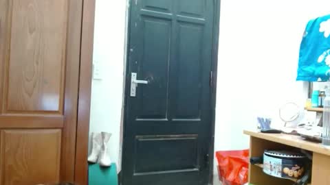 Snapshot of blowy079 chatting on February 3, 2026, 12:09 am blowy079 online show from February 3, 2026, 12:09 am