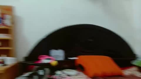 Snapshot of blowy079 chatting on February 4, 2026, 9:04 am blowy079 online show from February 4, 2026, 9:04 am