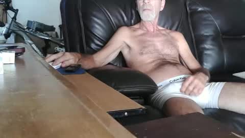Snapshot of blue642 chatting on June 8, 2026, 11:54 am blue642 online show from June 8, 2026, 11:54 am