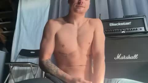 Snapshot of blue_eyed_beau chatting on November 13, 2025, 6:40 pm Beau online show from November 13, 2025, 6:40 pm