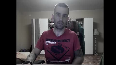 Runaway online show from December 1, 2024, 7:47 pm