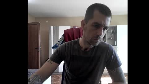 Runaway online show from October 21, 2025, 8:26 am