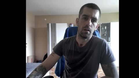 Runaway online show from October 24, 2025, 1:29 pm