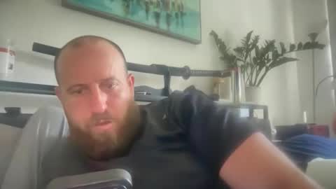 Snapshot of blue_eyes247 chatting on May 10, 2026, 6:24 pm blue_eyes247 online show from May 10, 2026, 6:24 pm