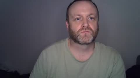 Snapshot of blue_eyes_paul chatting on February 14, 2026, 2:41 am blue_eyes_paul online show from February 14, 2026, 2:41 am