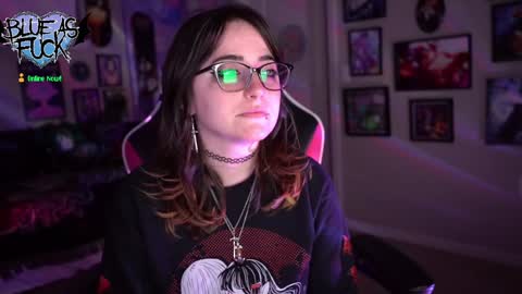 Blue online show from January 10, 2025, 1:42 am