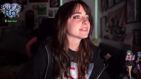 Blue online show from September 19, 2025, 2:02 am